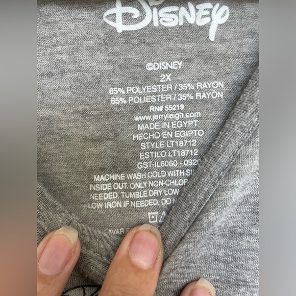 Disney Alice in Wonderland gray tshirt - Picture 2 of 2